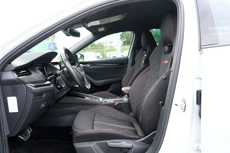 Škoda Octavia RS 2.0 TDI 4x4/147kW/DSG/ČR - fotka 24 z 45