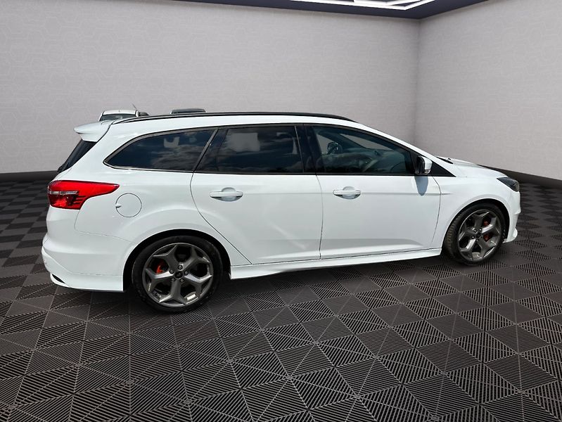 Ford Focus (2017) ST 2,0Turbo 184kw - fotka 8 z 26