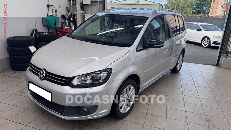 Volkswagen Touran (2012) 2.0 TDI, panorama, autoAC - fotka 1 z 3