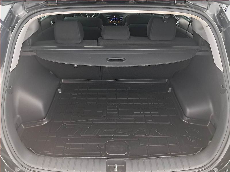 Hyundai Tucson (2017) Comfort 1.7 CRDi, Serv.kniha - fotka 14 z 19