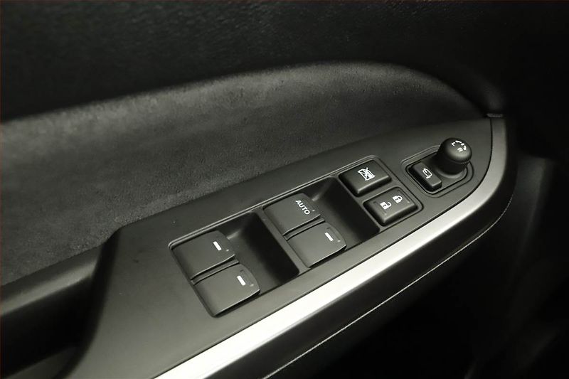 Suzuki Vitara (2026) 1.5 Hybrid - fotka 11 z 15