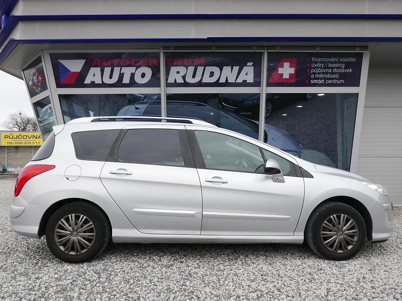 Peugeot 308 1,6 HDI 80kW SW Panorama Sport - fotka 8 z 40