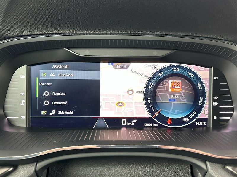 Škoda Octavia (2023) Combi 2.0TSI 180kW RS - fotka 10 z 34
