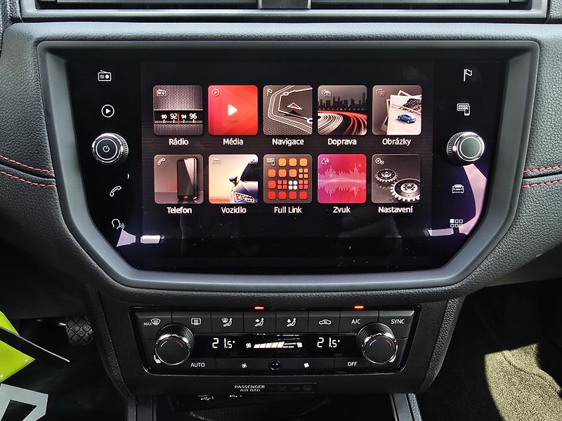 Seat Arona FR 1.5 TSI 110KW FULL LED NAVI - fotka 24 z 26