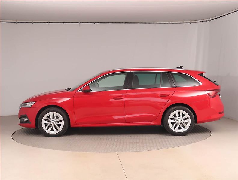 Škoda Octavia (2022) Style 2.0 TDI, Automat, Kůže - fotka 3 z 23