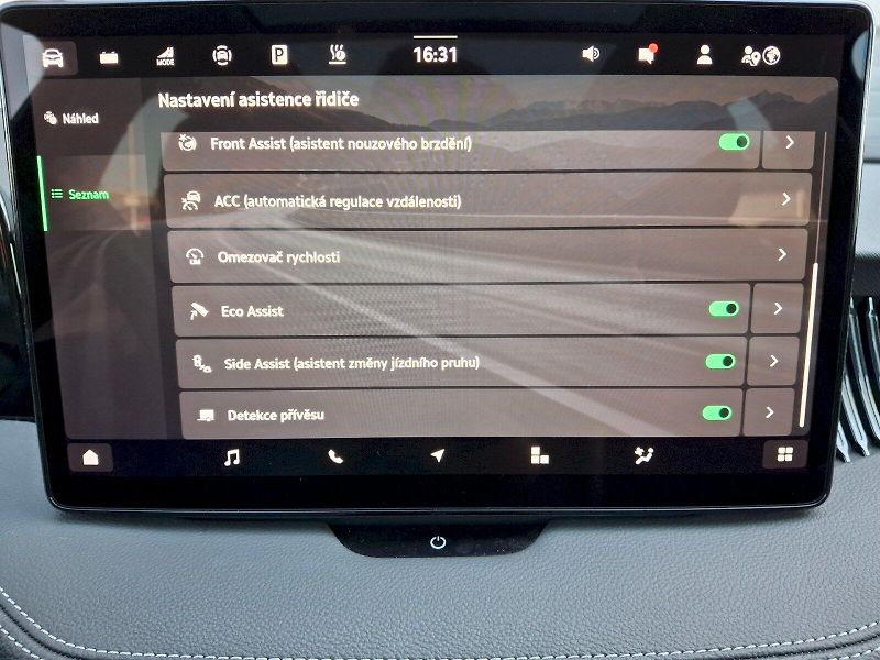 Škoda Superb (2025) Combi iV L&K DSG 1,5TSi 150kW - fotka 19 z 35