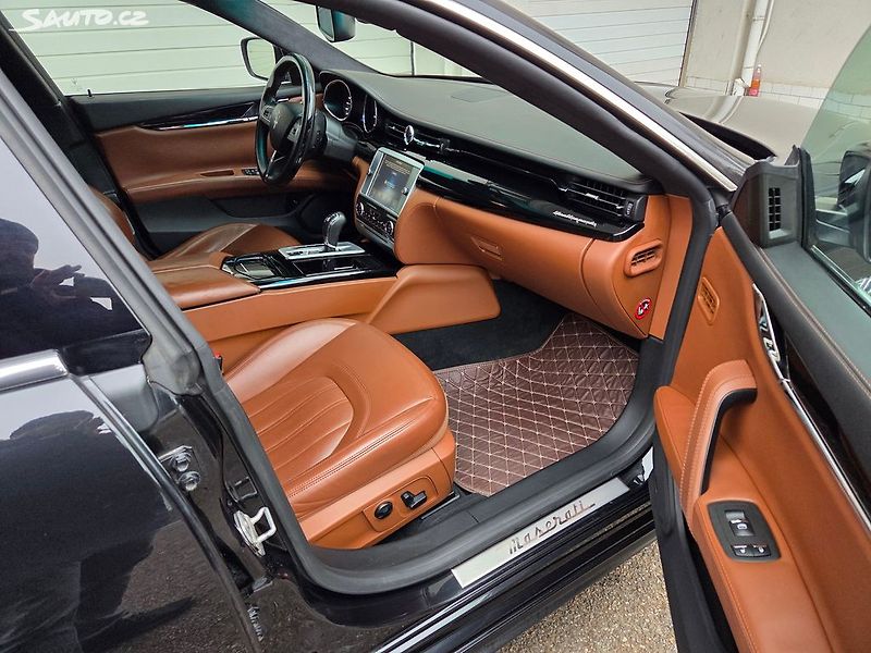 Maserati Quattroporte (2016) S Q4 3.0i V6 2.maj Nové ČR - fotka 14 z 50