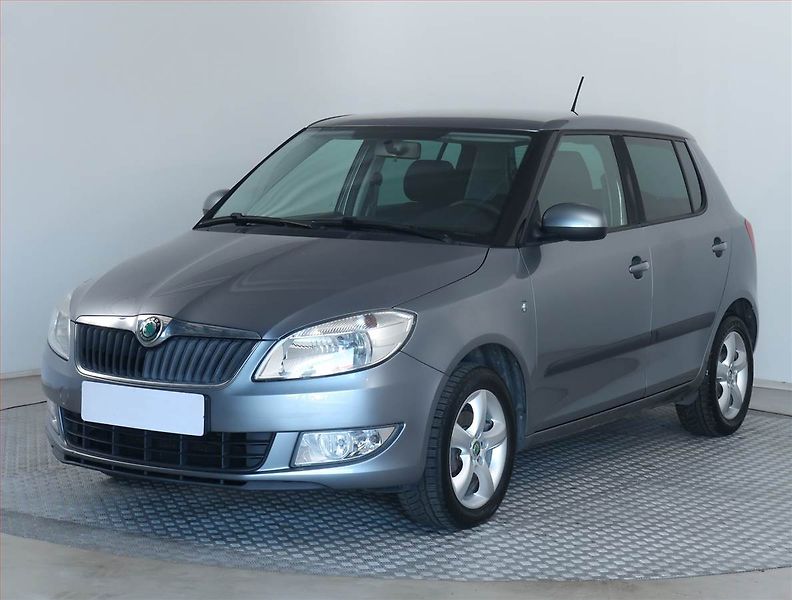 Škoda Fabia (2013) 1.2 TSI, Tempomat - fotka 2 z 15