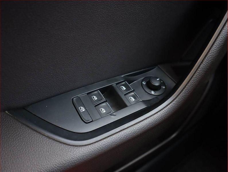 Škoda Superb (2016) 2.0 TSI, 4X4, Automat, Kůže - fotka 19 z 22