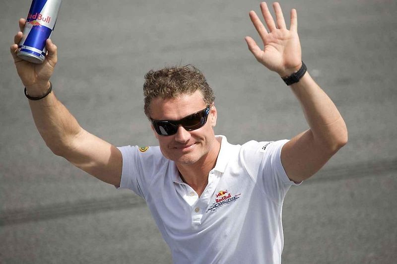 David Coulthard se v červnu roku 1999 stal čestným patronem Autodromu Most. Na snímku je rpři setkání s fanoušky.