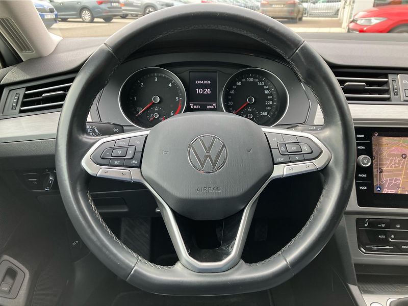 Volkswagen Passat 2.0 TDI 110 kW Business Premiu - fotka 13 z 30