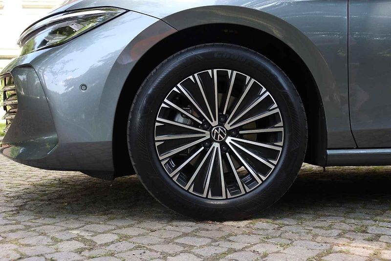 Volkswagen Passat B9 2.0 TDI