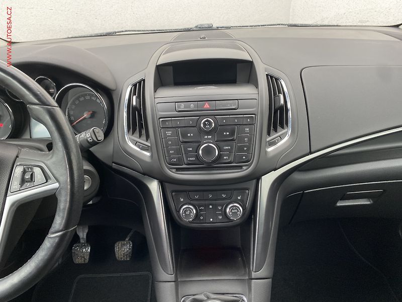 Opel Zafira (2013) 2.0CDTi, ČR, AC, tempo, bixen - fotka 12 z 16
