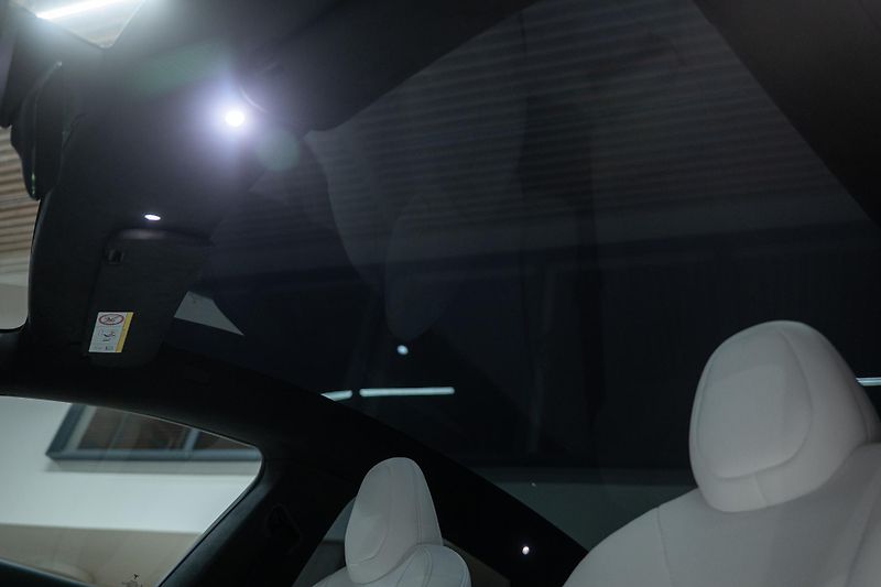 Tesla Model S (2023) Free Unlimited Supercharging - fotka 25 z 59