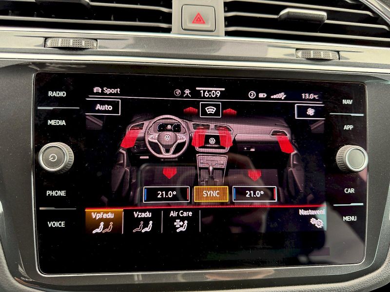 Volkswagen Tiguan (2021) 1.5 TSI 110kW United - fotka 19 z 35