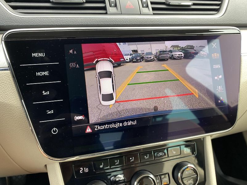 Škoda Superb 2,0 TDI 110 kW Style DSG - fotka 19 z 28