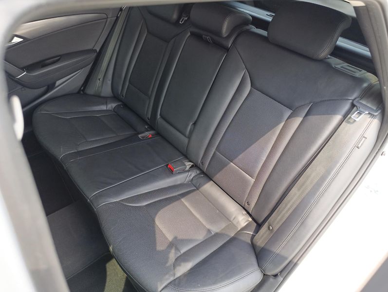 Hyundai i40 1.7CRDi 100kW ČR  - fotka 14 z 34