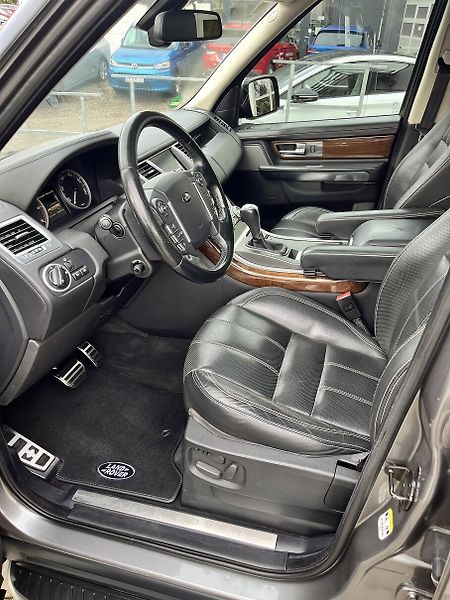 Land Rover Range Rover Sport (2010) 3.0 /180kW - fotka 21 z 44