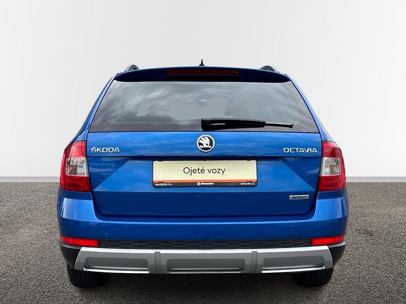 Škoda Octavia Scout - fotka 17 z 23