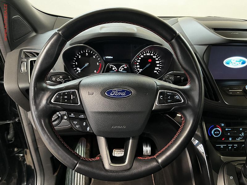 Ford Kuga (2018) 2.0 TDCi 4x4, ST-Line, AT - fotka 15 z 16