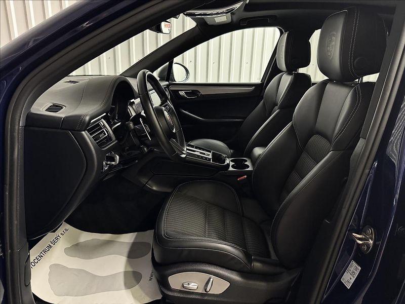 Porsche Macan T CHRONO PASM PANO MATRIX LED - fotka 33 z 49