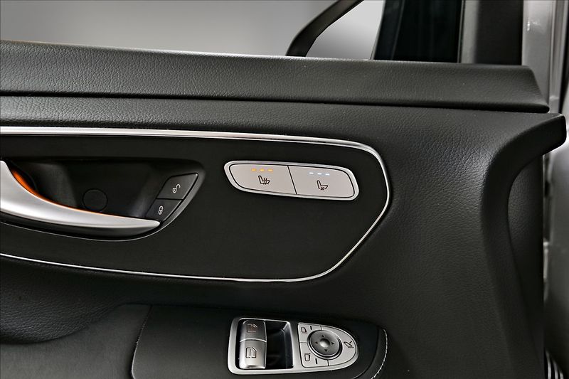 Mercedes-Benz Třídy V V300d 4M / ČR / NIGHT /360° - fotka 11 z 25