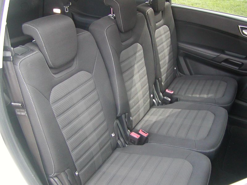 Ford Galaxy 2.0TDCi,7-MÍST, BUSINESS,NAVI  - fotka 36 z 51
