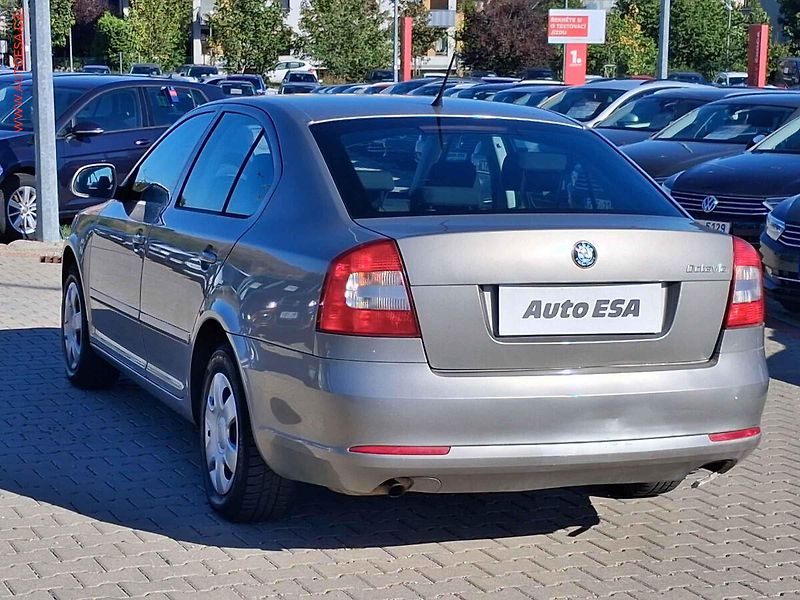 Škoda Octavia (2010) 1.2 TSI, ČR, servis.kniha, AC - fotka 6 z 14