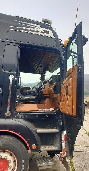 MAN (2005) TGA 250t tahač 8x4 hydr.!PERA - fotka 8 z 10