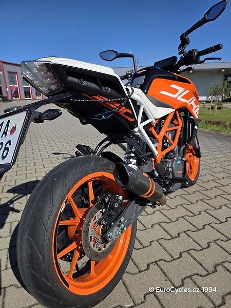 KTM 390 Duke (2019) - fotka 12 z 14