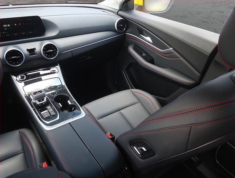 Dongfeng T5 EVO (2024) Luxury 1.5 Turbo - fotka 8 z 22