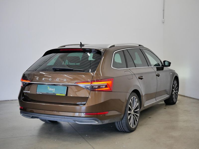 Škoda Superb - fotka 2 z 6