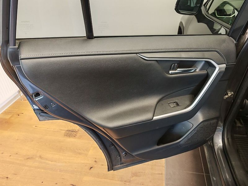 Toyota RAV4 2.0 Valvematic Comfort Style 4 - fotka 21 z 40
