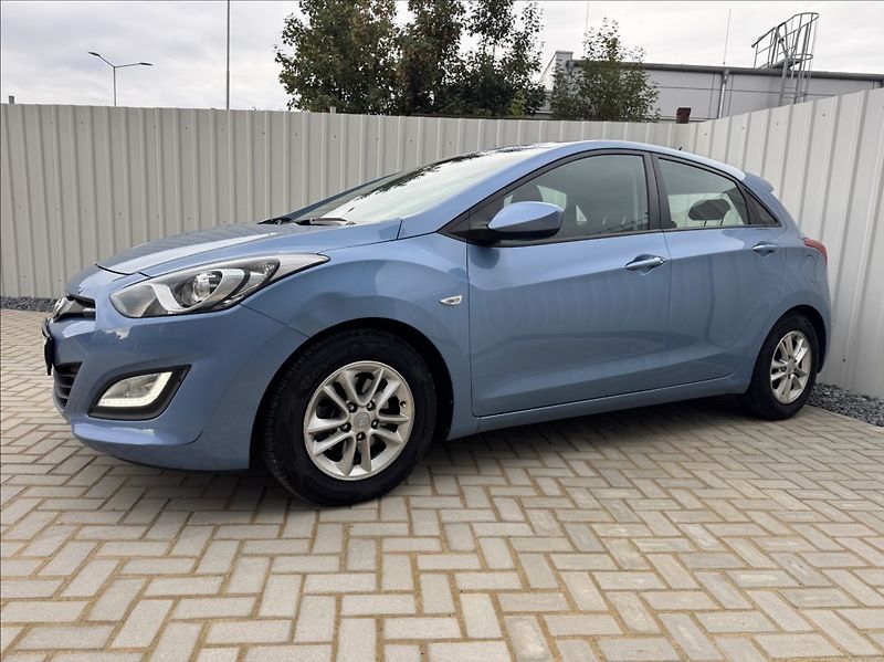 Hyundai i30 1,4 i 73kW ALU klima původ ČR - fotka 3 z 50
