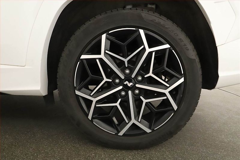 Hyundai Tucson (2023) N-Line 1.6 T-GDI - fotka 15 z 15