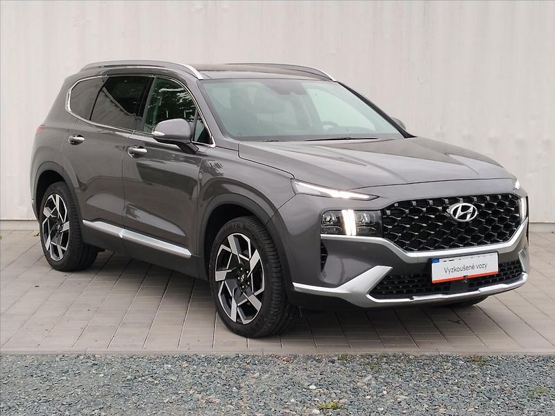 Hyundai Santa Fe 2,2   STYLE  142kW  4WD HeadUp - fotka 3 z 36