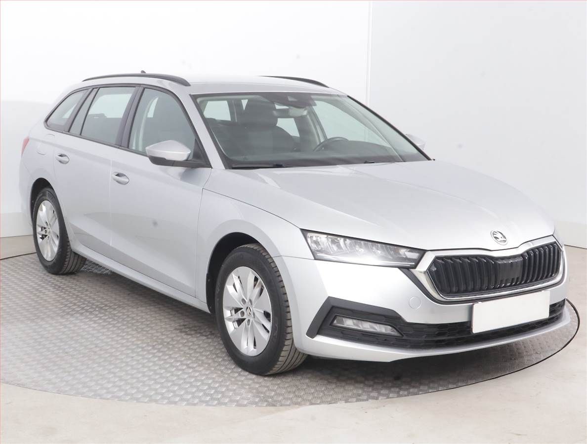 Škoda Octavia Ambition 2.0 TDI, ČR,1.maj