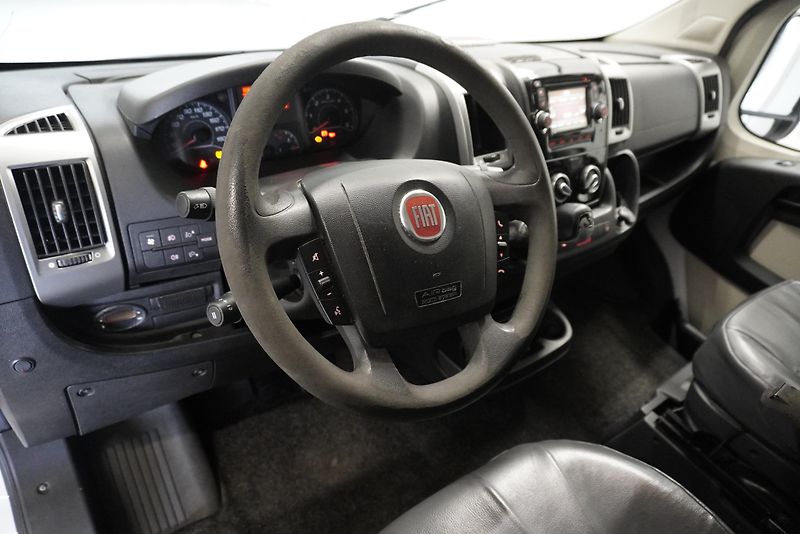 Fiat Ducato 2.3 9MÍST VZADU HYDR. PLOŠINA - fotka 12 z 24