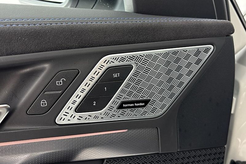 BMW X2 sDrive20i - fotka 12 z 17