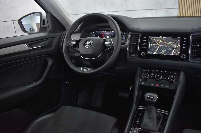 Škoda Kodiaq 2.0 TDI STYLE+*TAŽNÉ*DPH*ČR 1M - fotka 9 z 48