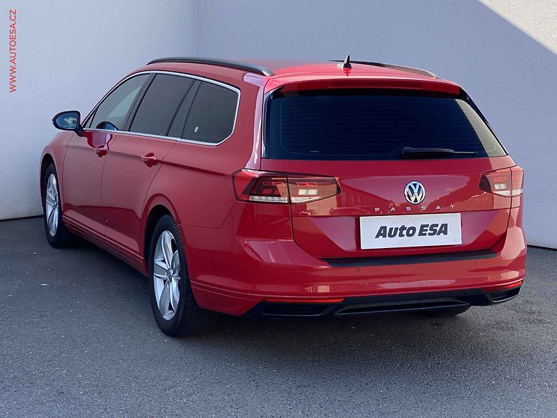 Volkswagen Passat (2019) 2.0 TDi, Business, DSG, LED - fotka 6 z 19