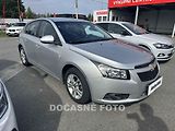 Chevrolet Cruze (2011) 1.6i, 1.maj,ČR, AC, park - náhled 1