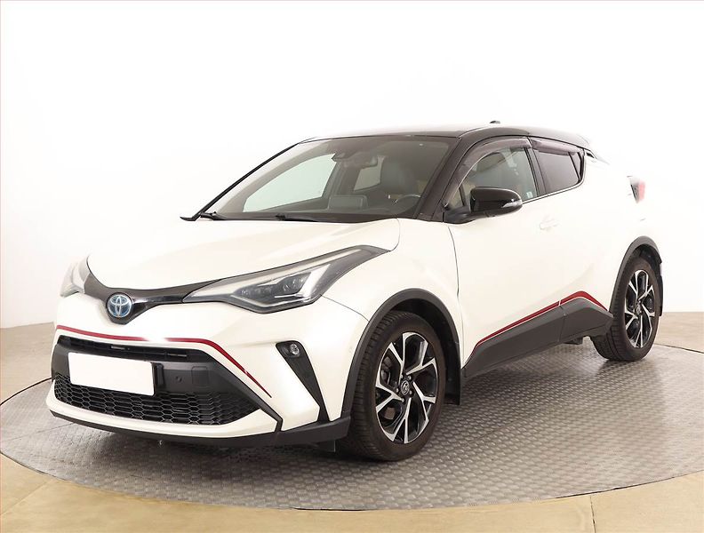 Toyota C-HR (2020) Selection 2.0 Hybrid - fotka 2 z 20