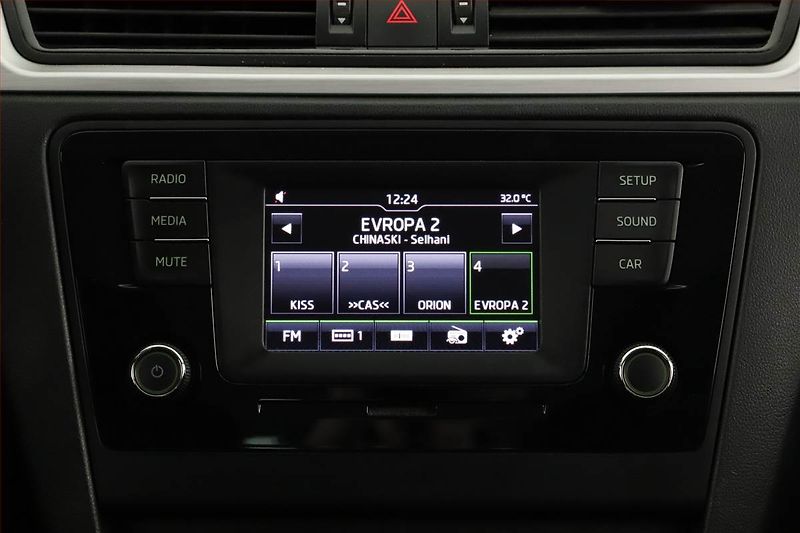 Škoda Rapid (2015) 1.2 TSI - fotka 12 z 15