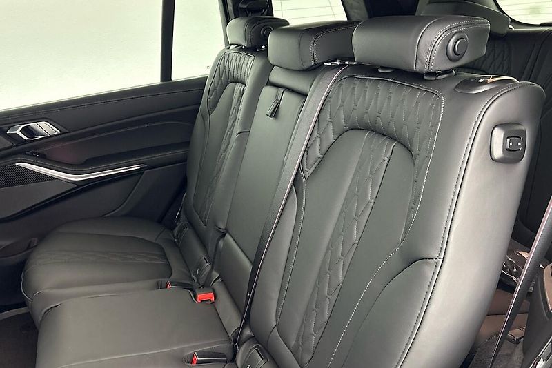 BMW X7 xDrive40d - fotka 9 z 29