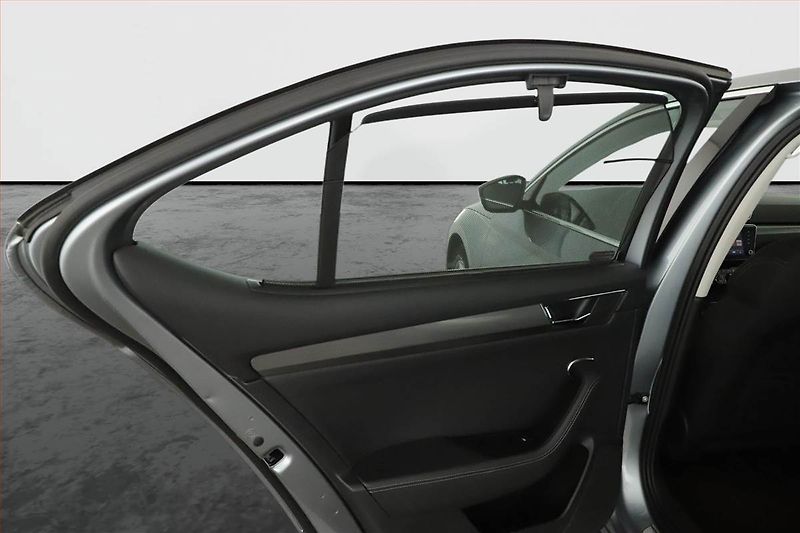 Škoda Superb (2020) Ambition Plus iV 1.4 TSI PHEV - fotka 18 z 22