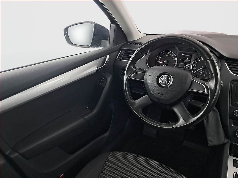 Škoda Octavia (2014) 1.2 TSI, Tempomat - fotka 7 z 14