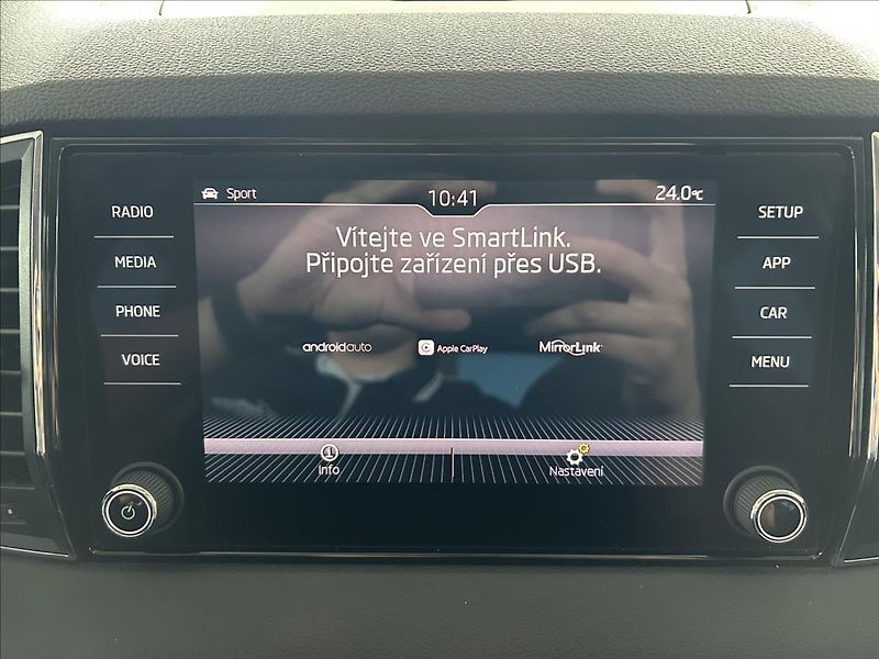 Škoda Karoq 2,0   TDI 110kW,4x4,TAŽNÉ,ČR - fotka 19 z 30