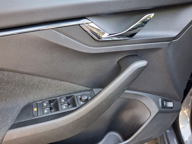 Škoda Kamiq (2022) Style DSG 1,0TSi 81kW - fotka 29 z 35