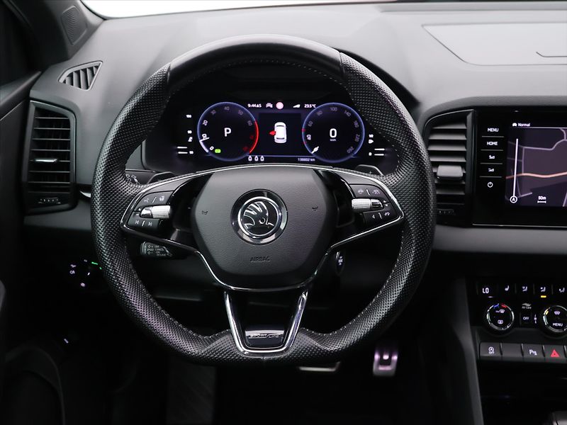 Škoda Karoq 2,0 TSI 140kW DSG CZ Sportline - fotka 18 z 33